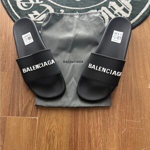 Balenciaga Men's Black leather Logo Slides